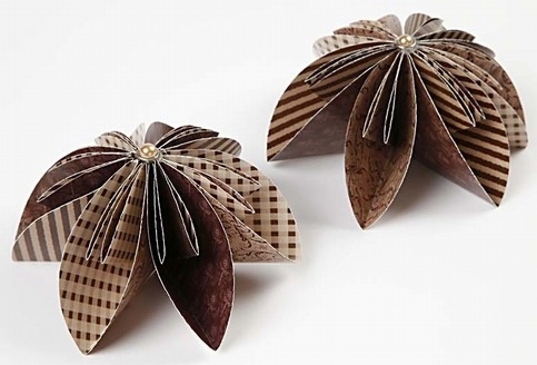 Blomt i origamipapir