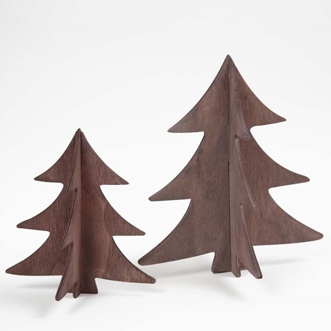Malede 3D-juletræer i træ